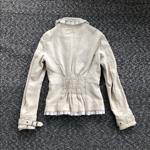 Paola Frani Leather Jacket - Picture 5 of 15